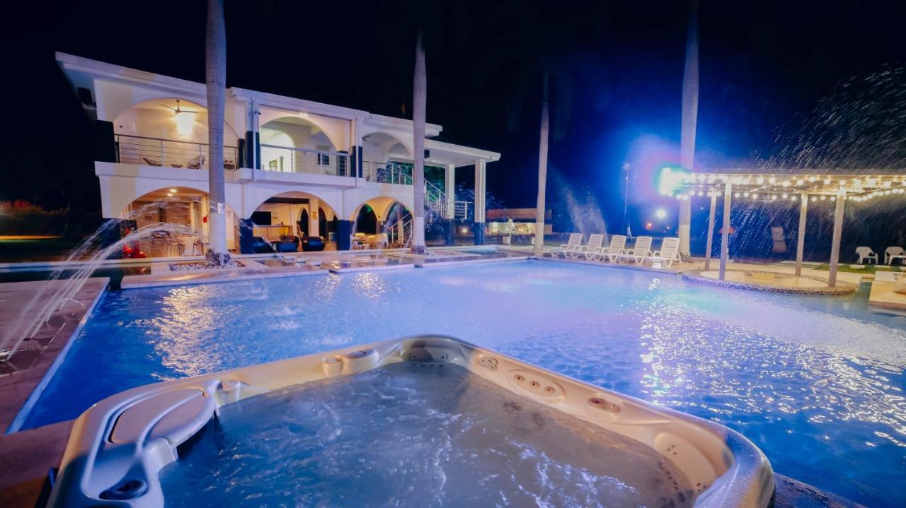 Arena De Santa Fe By Bernalo Hotels سانتا في دي أنتيوكيا المظهر الخارجي الصورة